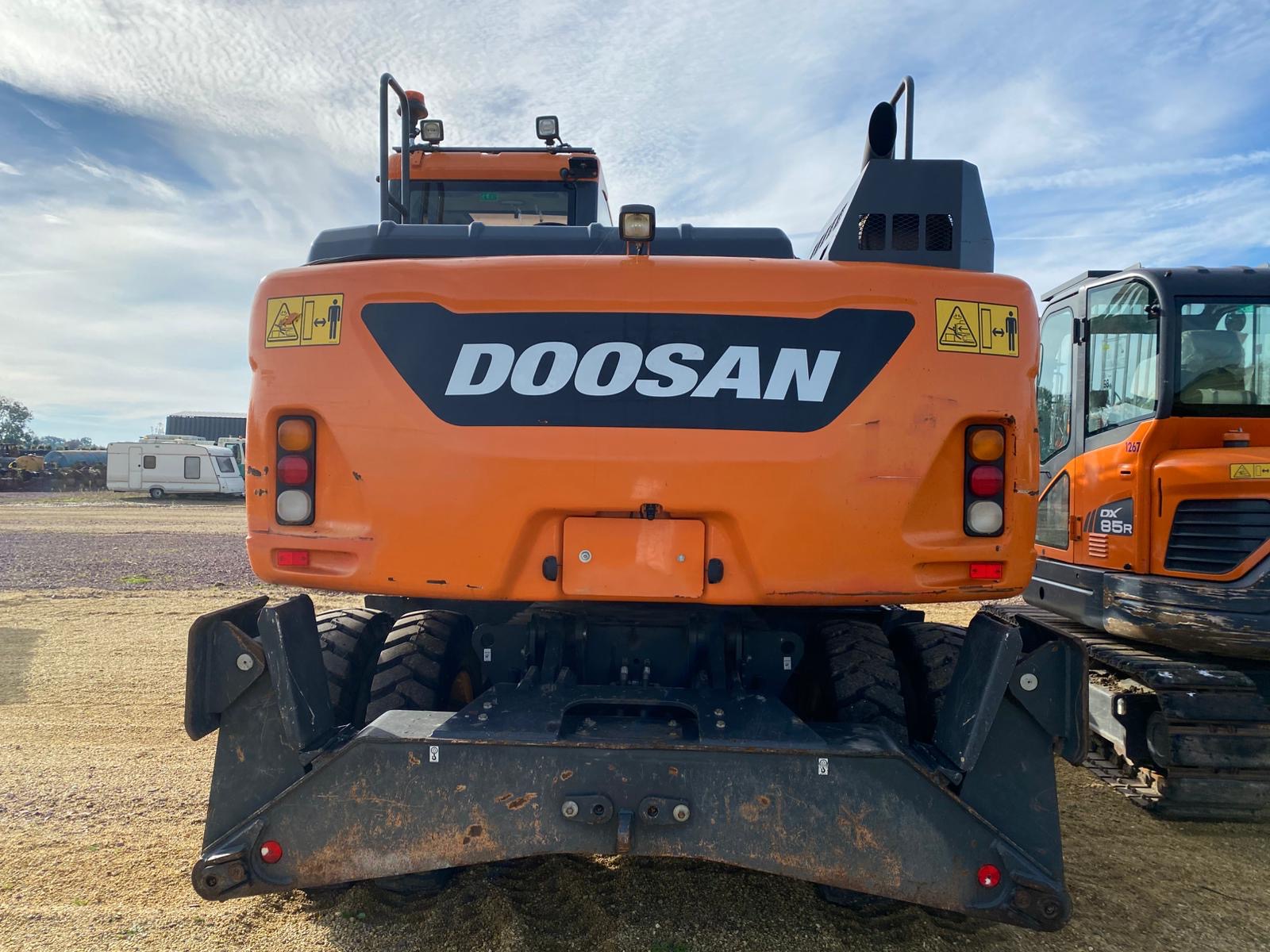 DOOSAN DX160 W-5 - Imagen 3