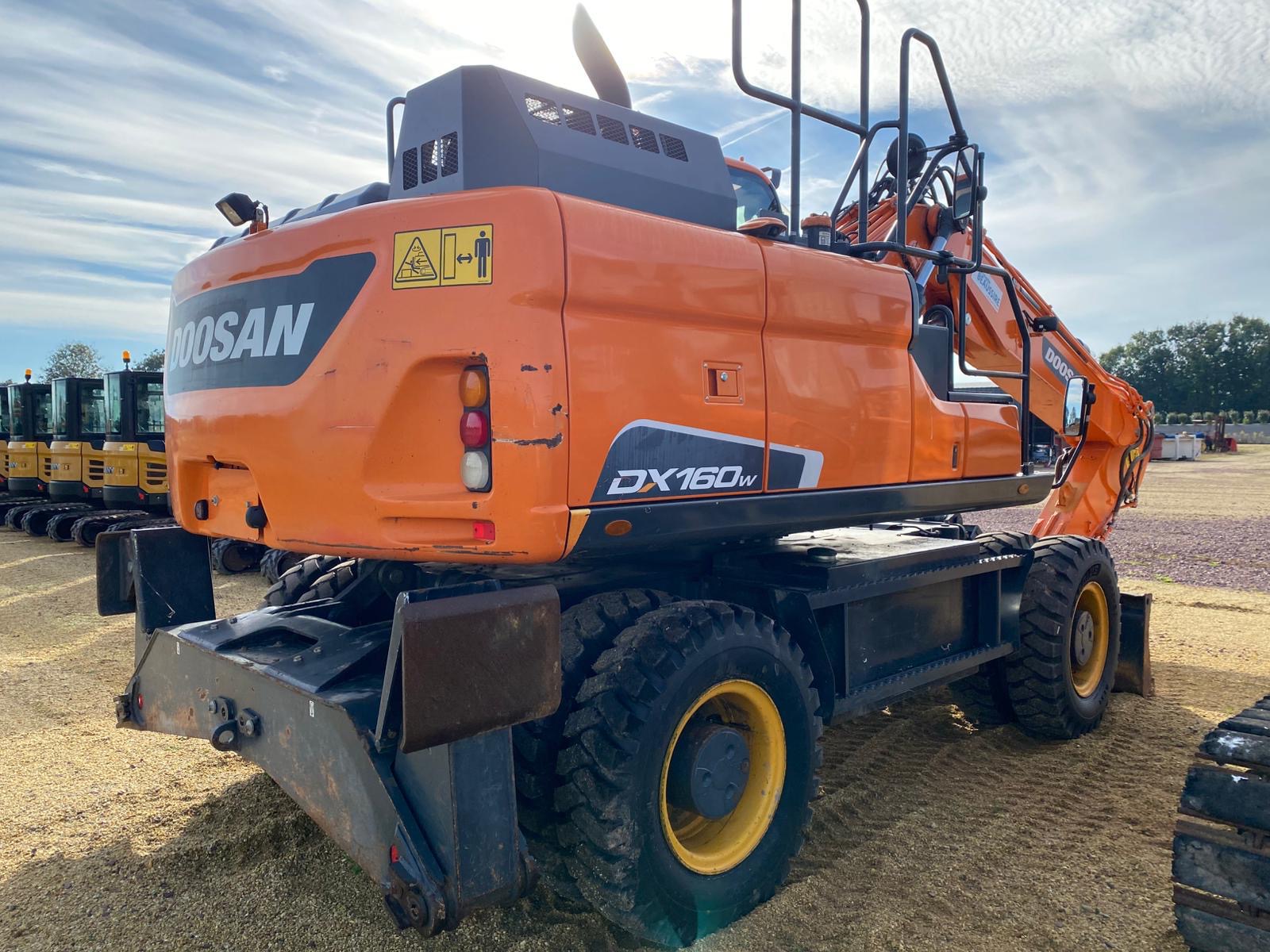 DOOSAN DX160 W-5 - Imagen 2