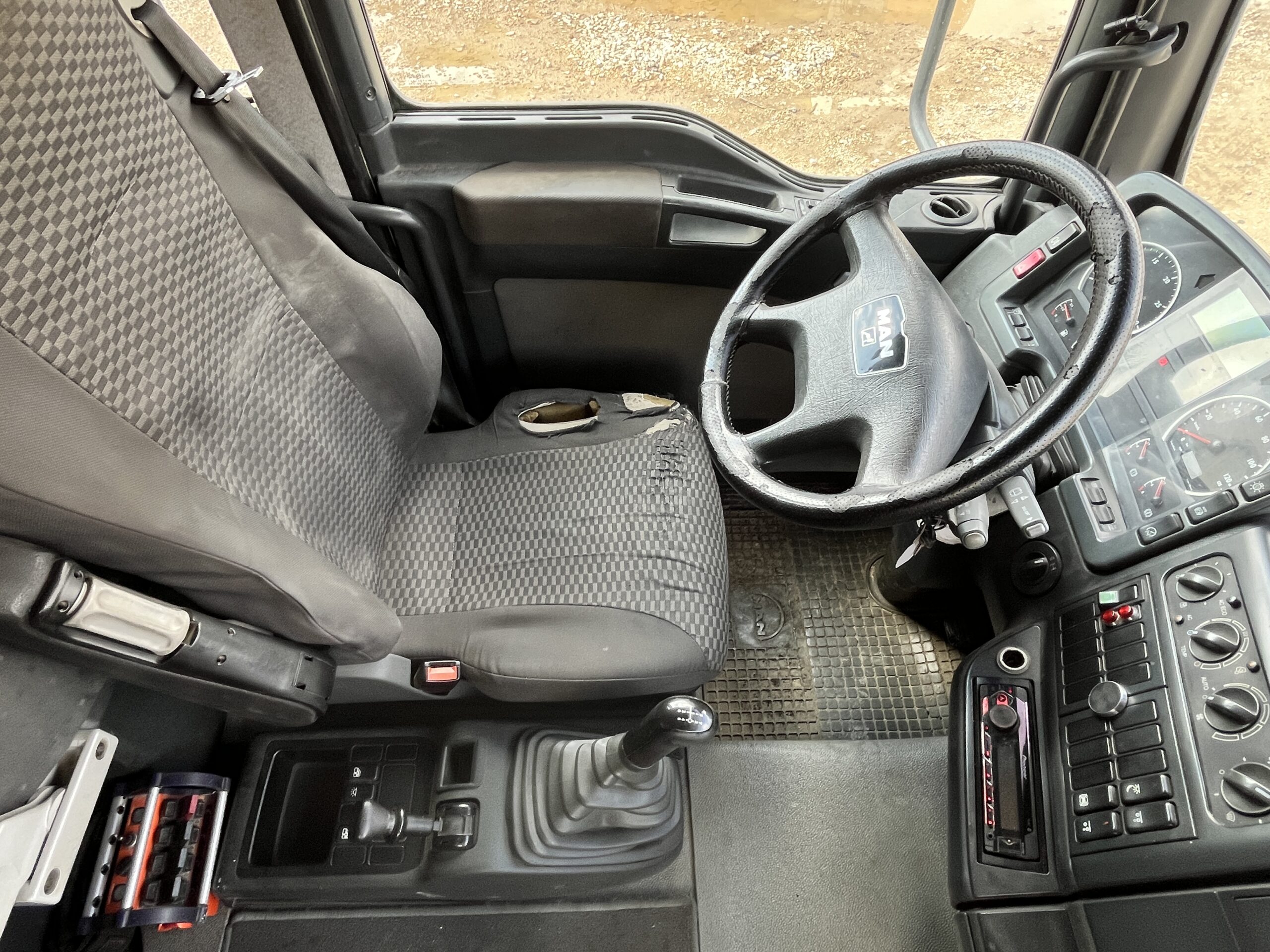 CAMIÓN GRÚA MAN TGA 26.350 - Imagen 11