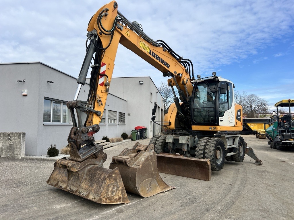 LIEBHERR A918 Compact - Imagen 2