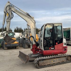 TAKEUCHI TB260