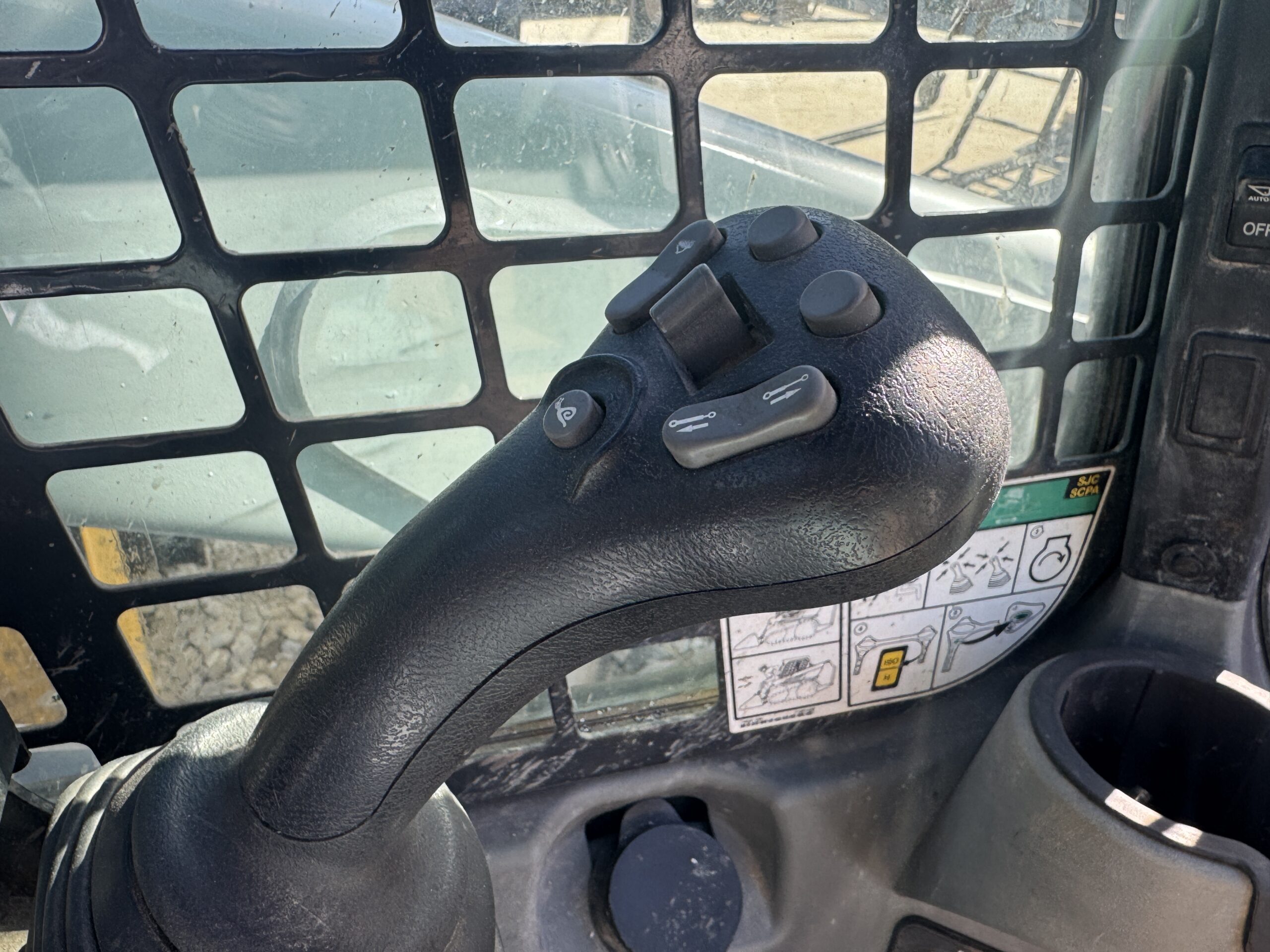BOBCAT T770 - Imagen 10