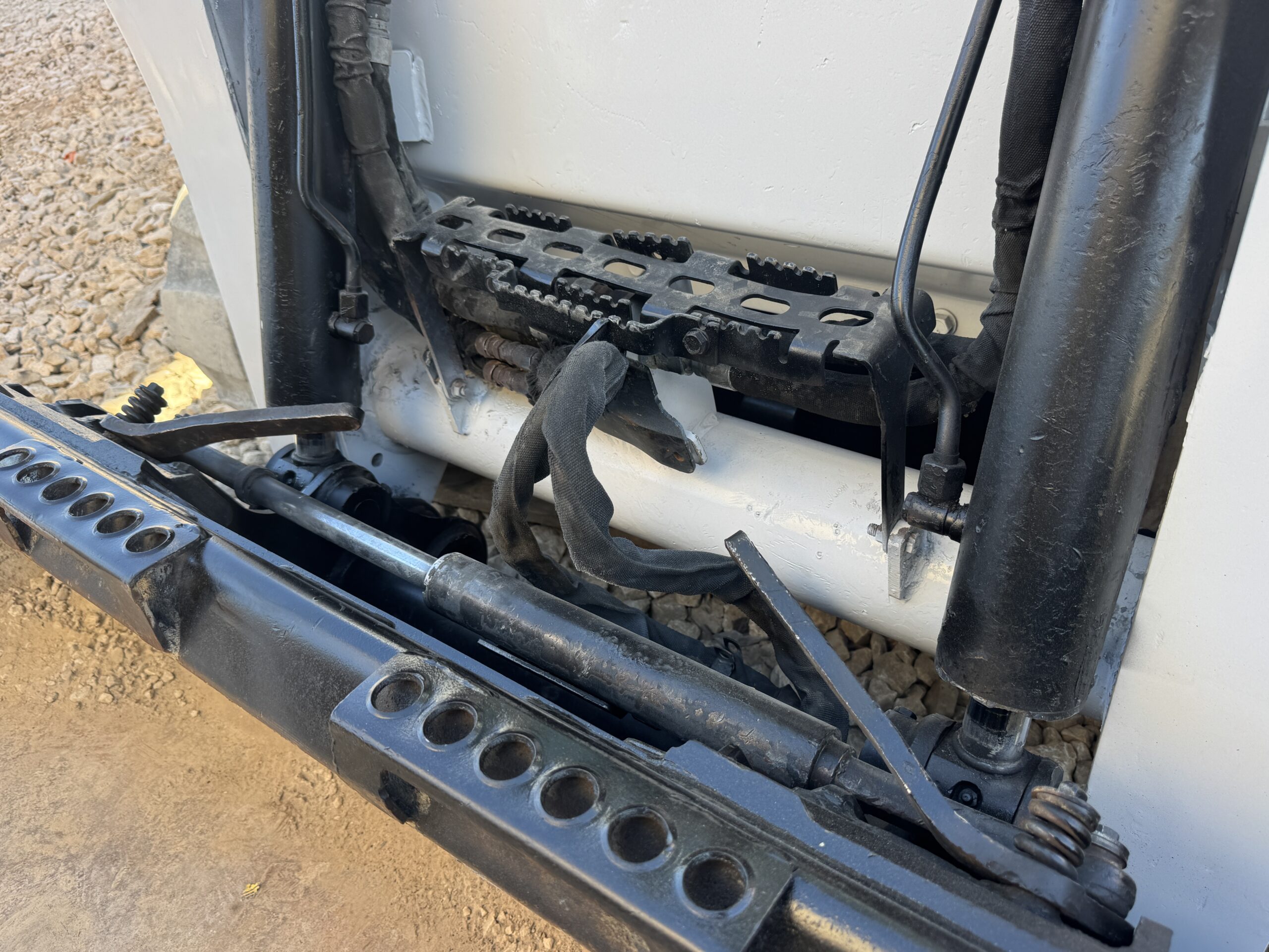 BOBCAT T770 - Imagen 8