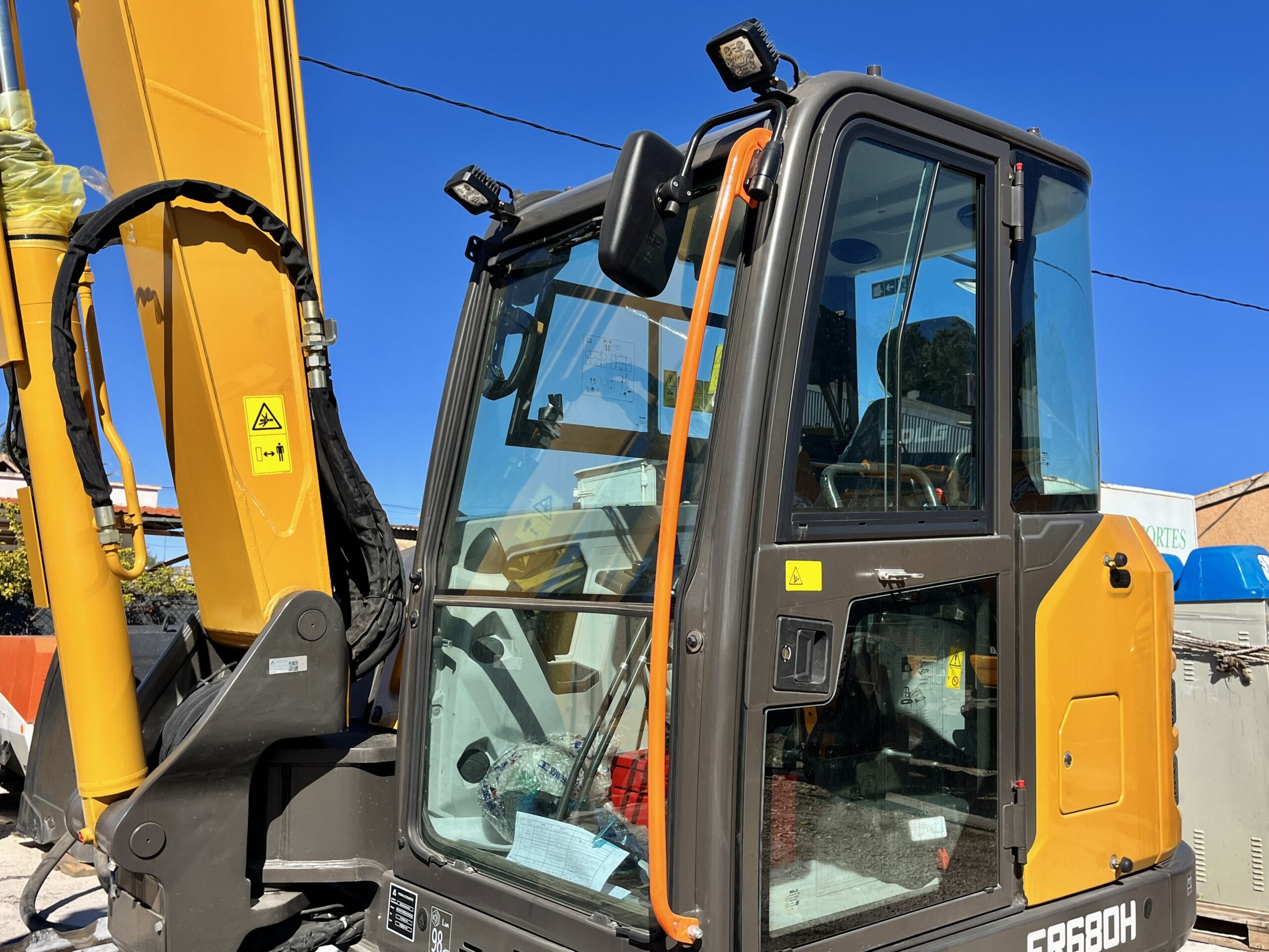 SDLG ER680H - Imagen 11