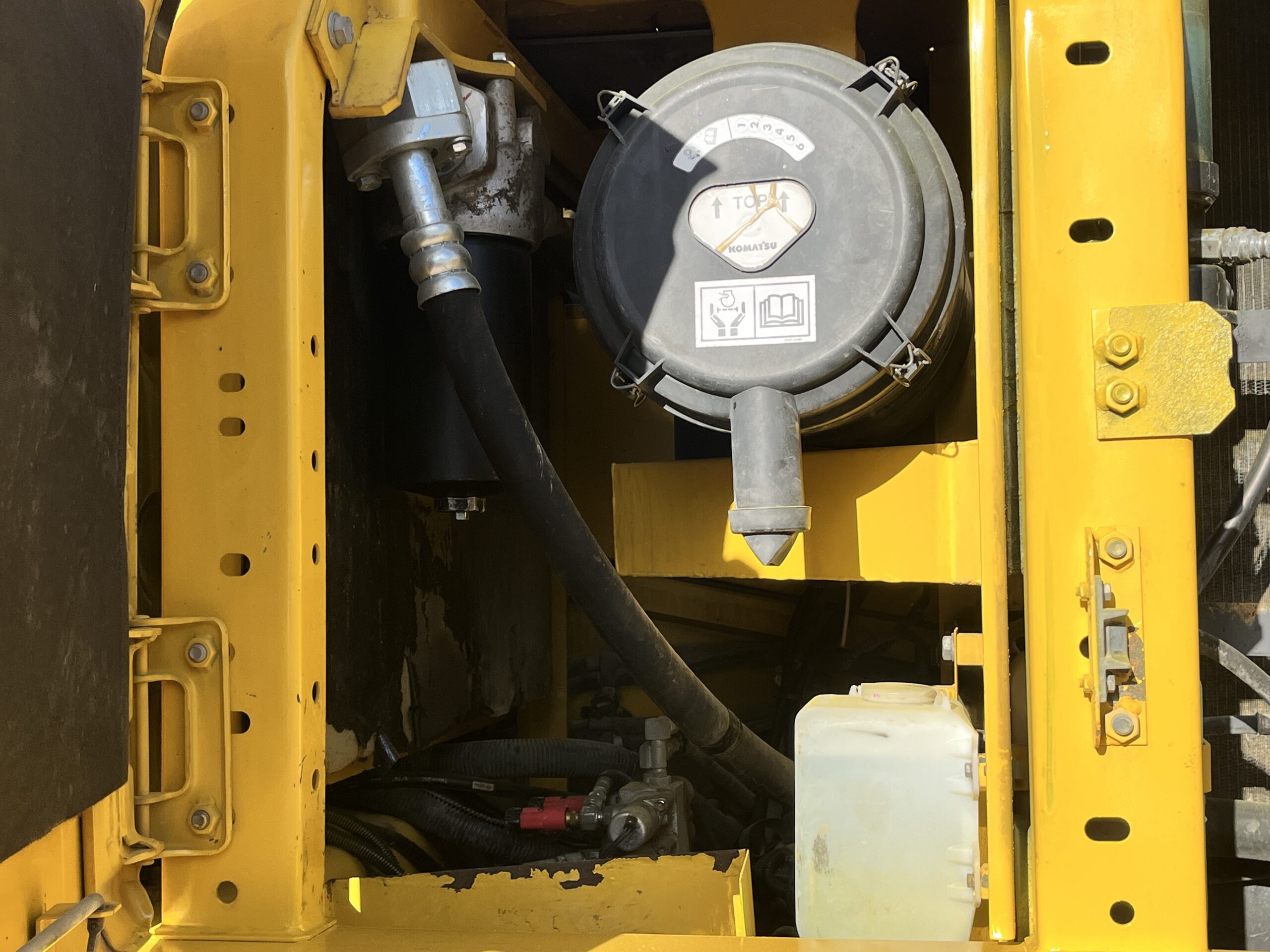 KOMATSU PC210 LC-8 - Imagen 15