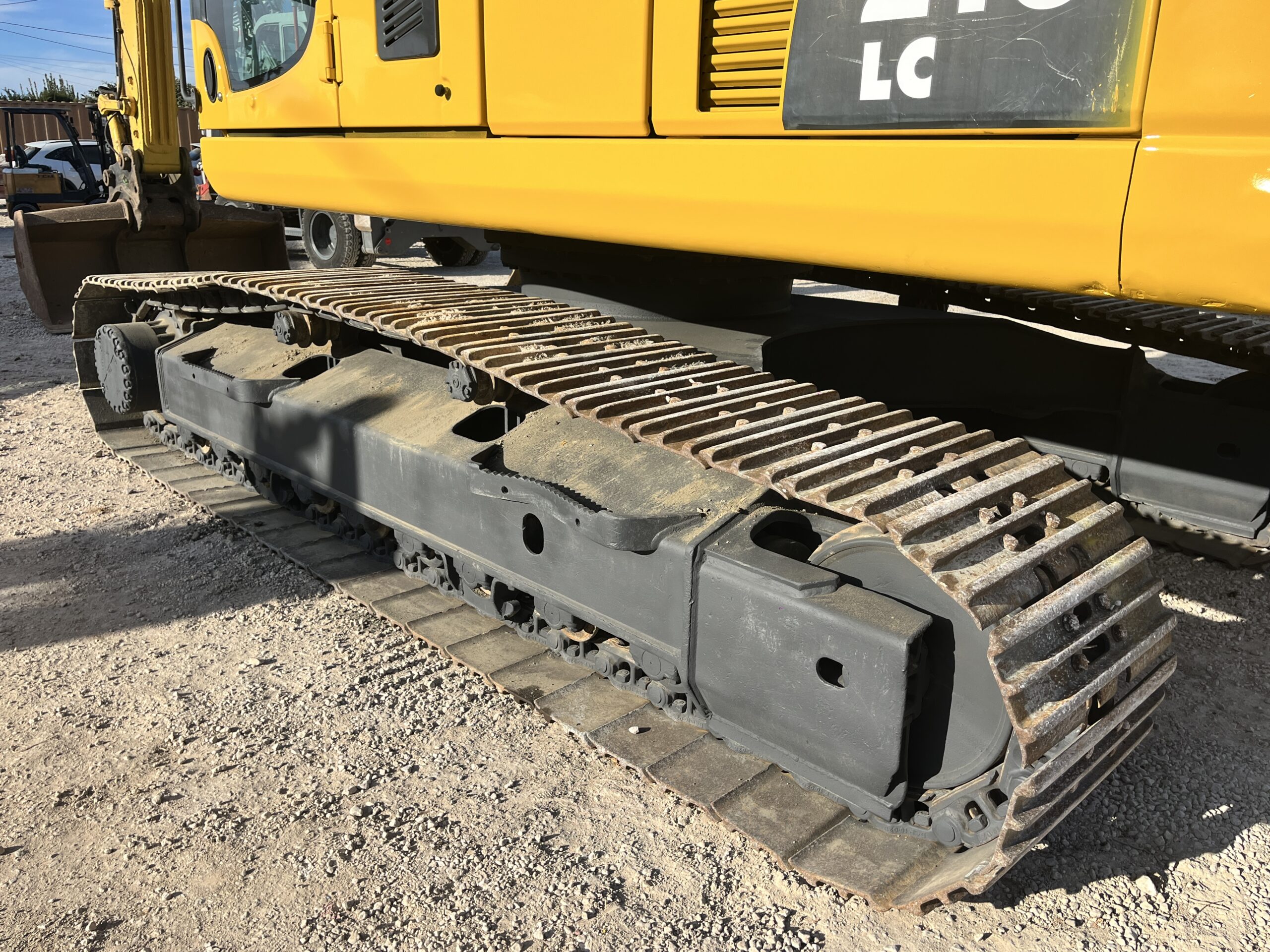 KOMATSU PC210 LC-8 - Imagen 11