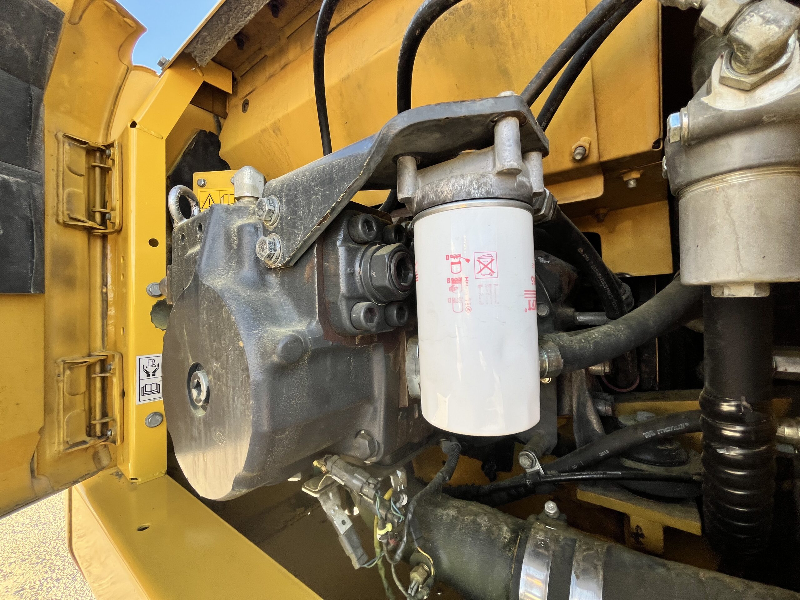 KOMATSU PC210 LC-8 - Imagen 18