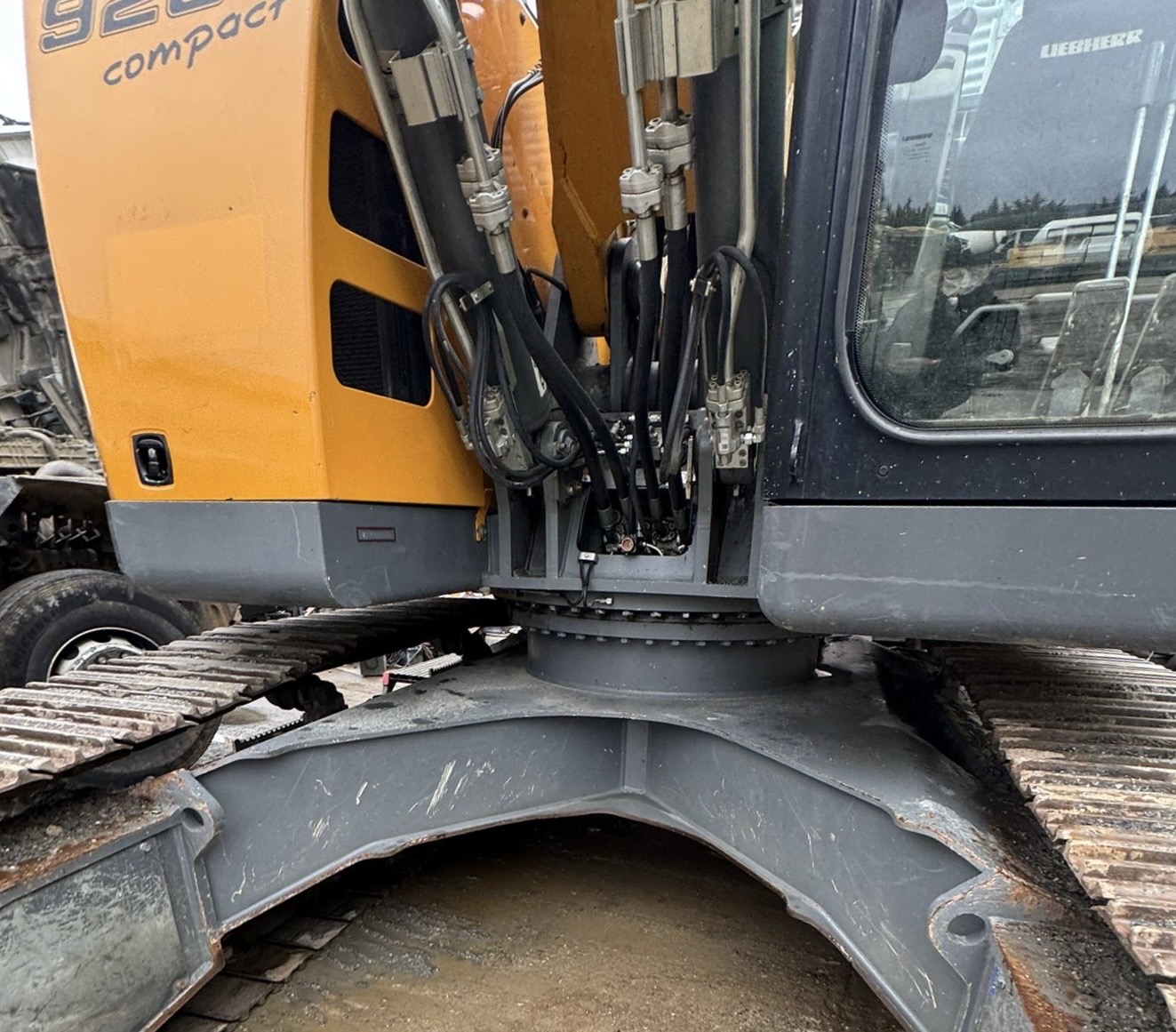 LIEBHERR R926 COMPACT - Imagen 6