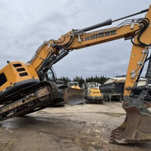 LIEBHERR R926 COMPACT