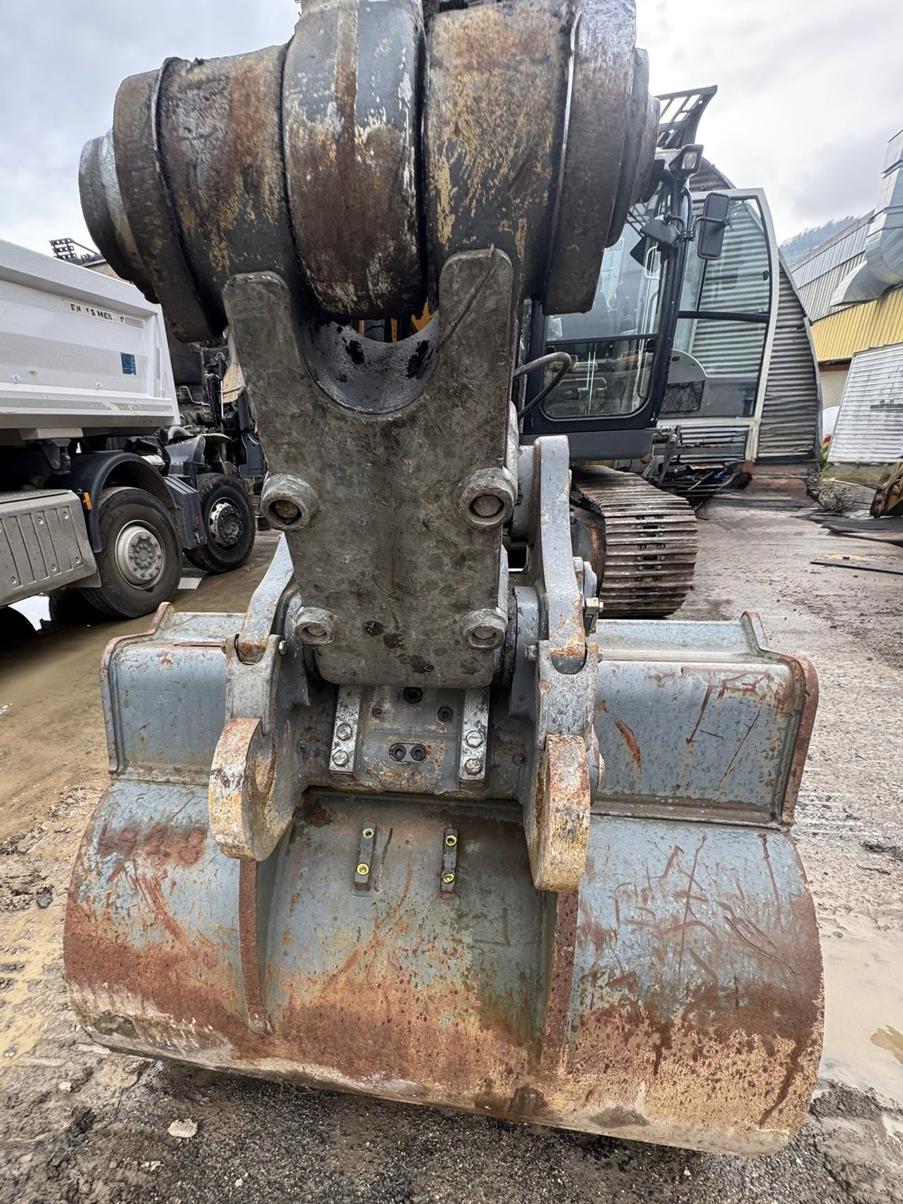 LIEBHERR R926 COMPACT - Imagen 8