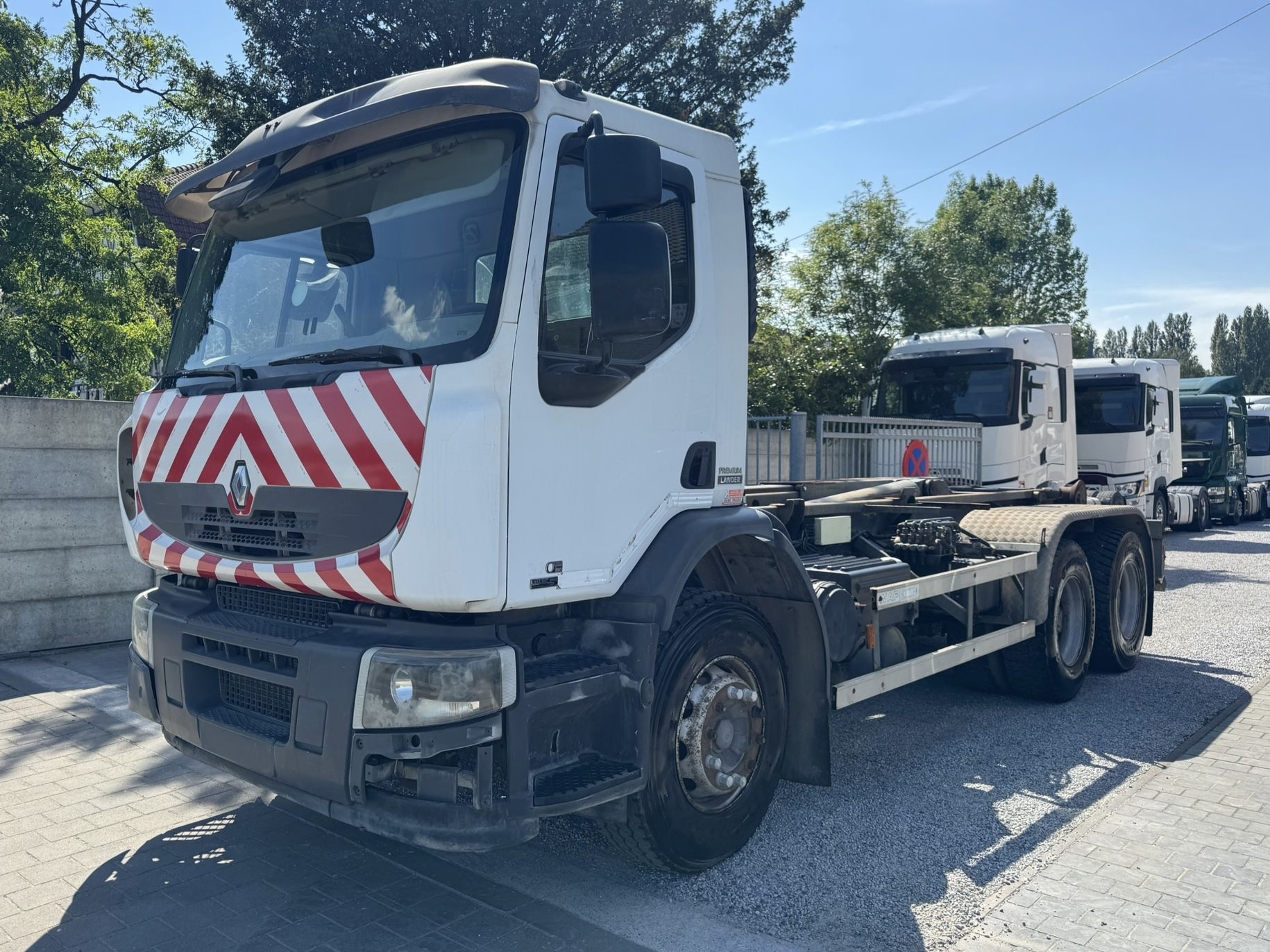 RENAULT LANDER 6×4