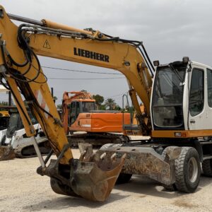 LIEBHERR A900 C