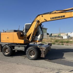 LIEBHERR A900 C