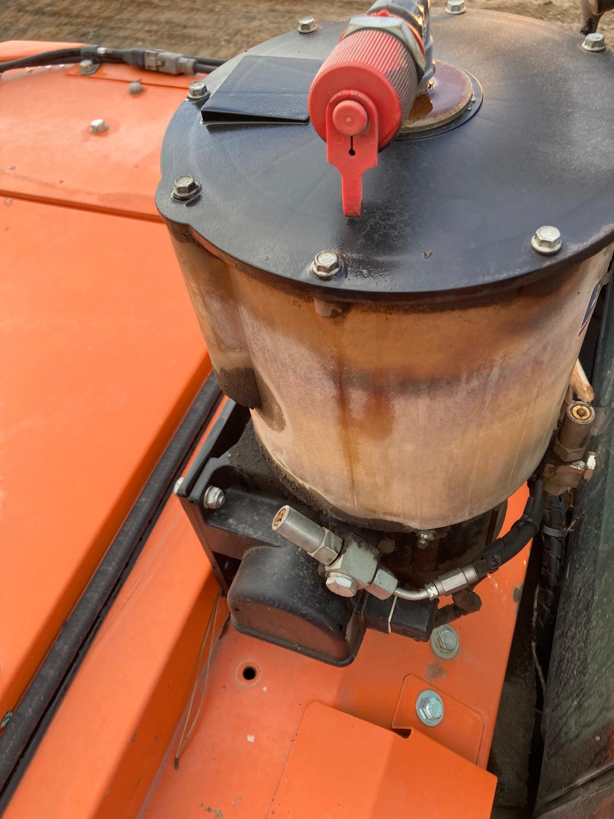 HITACHI ZAXIS 225 USLC-6 - Imagen 7