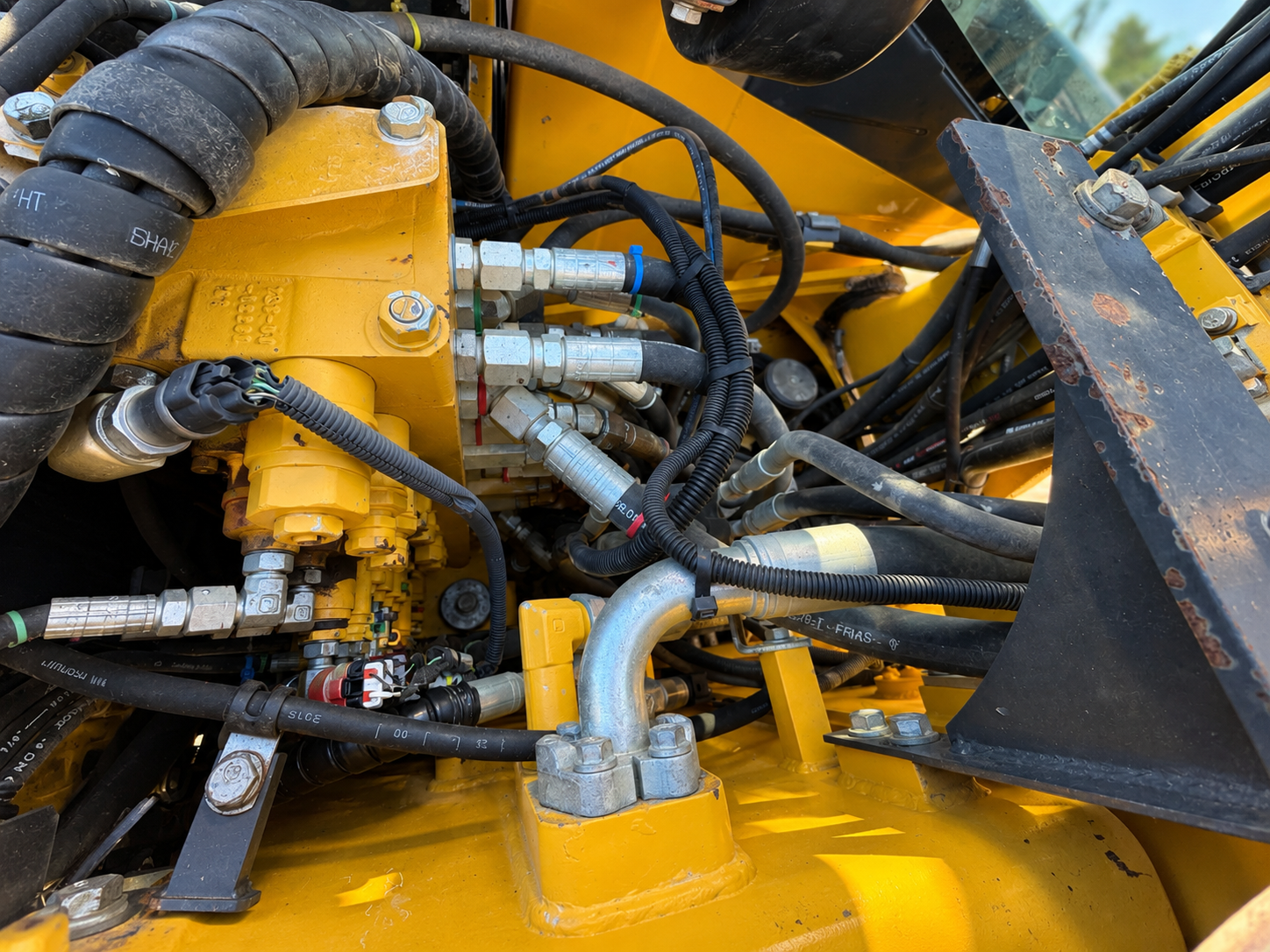 KOMATSU PW148-10 - Imagen 11