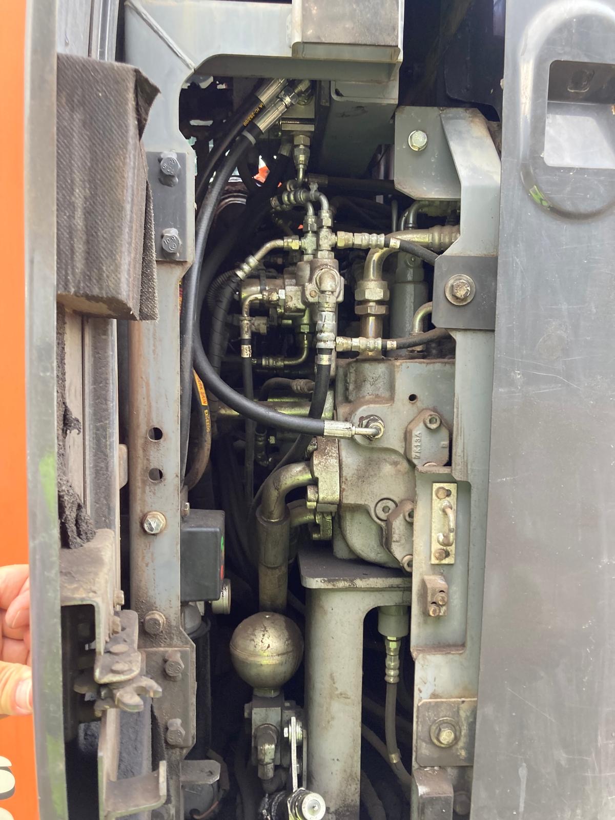HITACHI ZAXIS 225 USLC-6 - Imagen 6