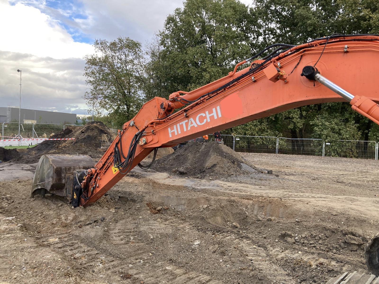 HITACHI ZAXIS 225 USLC-6 - Imagen 4